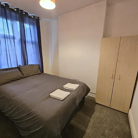 Cozy By Gloucester Road בית אירוח *
